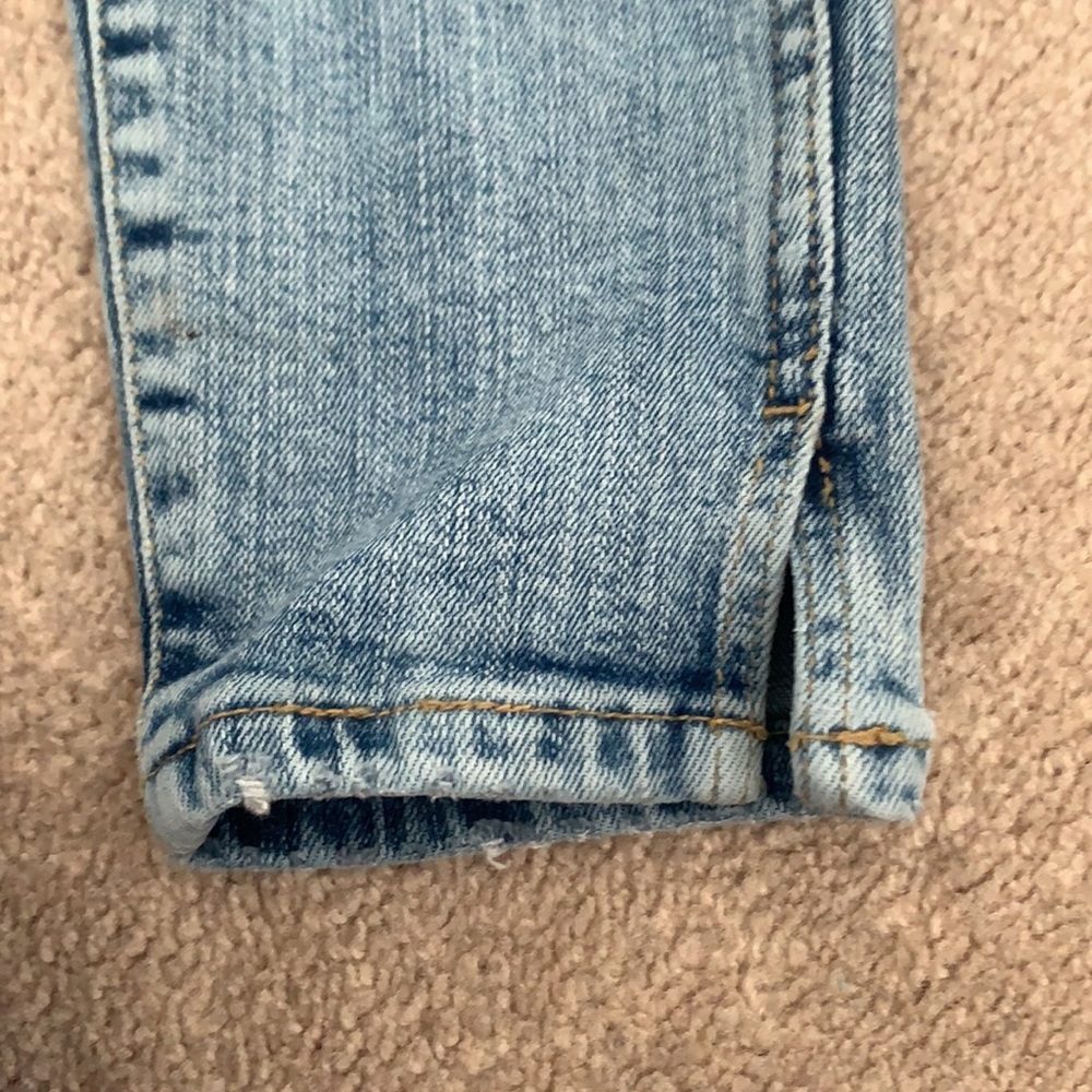 Zara Ripped Jeans - Picture 4 of 4